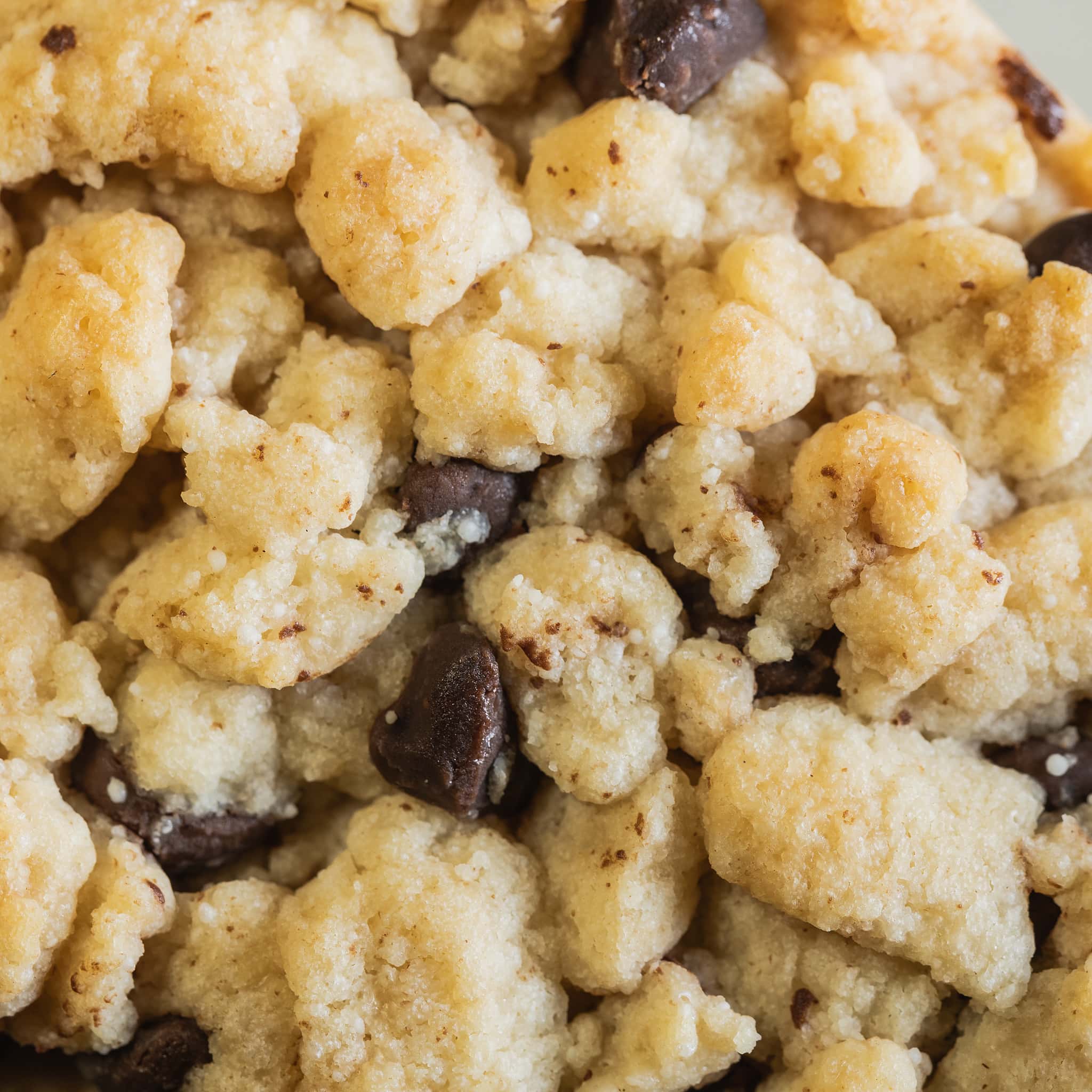 golden gebackene Streusel mit Schokotröpfchen